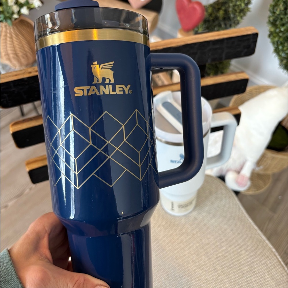 Stanley Navy and White Tumbler Duo - Set of 2 NWT - Picture 3 of 16